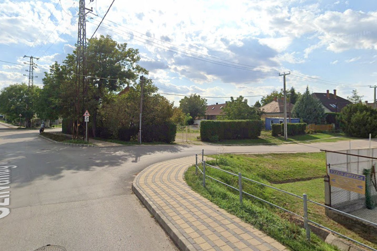 Szennyvízvezeték felújítás miatt forgalomkorlátozás lesz a Szilvamag utcában