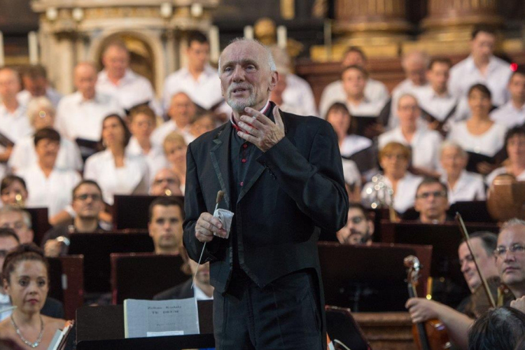 Fehérváron vezényelt a három tenor világhírű karmestere